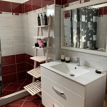 Dom wakacyjny Elsa House Saranda